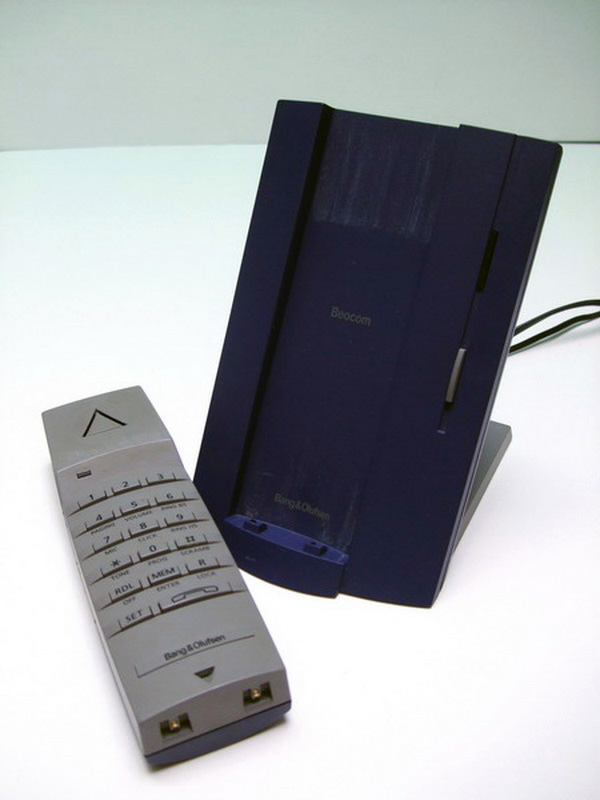 telefono inalambrico color azul oscuro bang_olufsen alt.16x11x13 2u